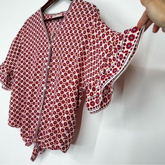 Max Studio Ivory Red Blue Geometric Print V-Neck Button Front Half Sleeve Blouse - Picture 4 of 13